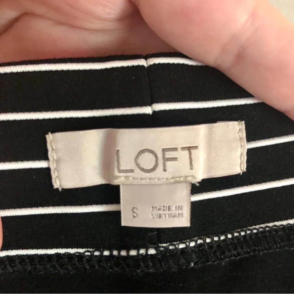 LOFT Black and White Striped Bodycon Pencil Skirt - Picture 6 of 7